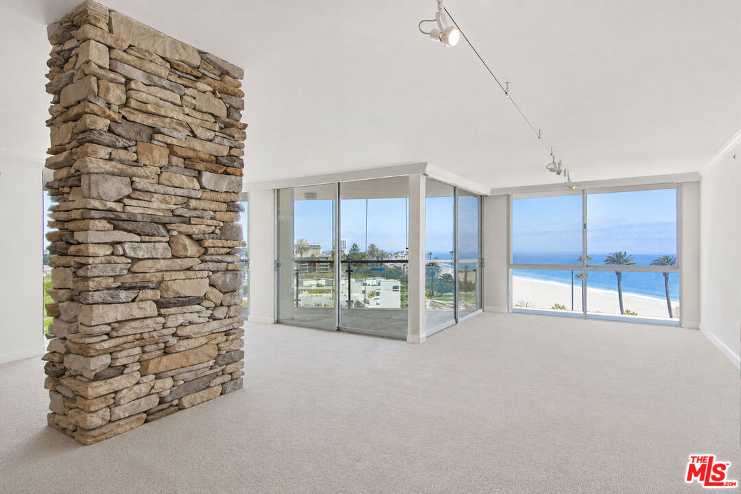 201 Ocean Ave Unit: 909B