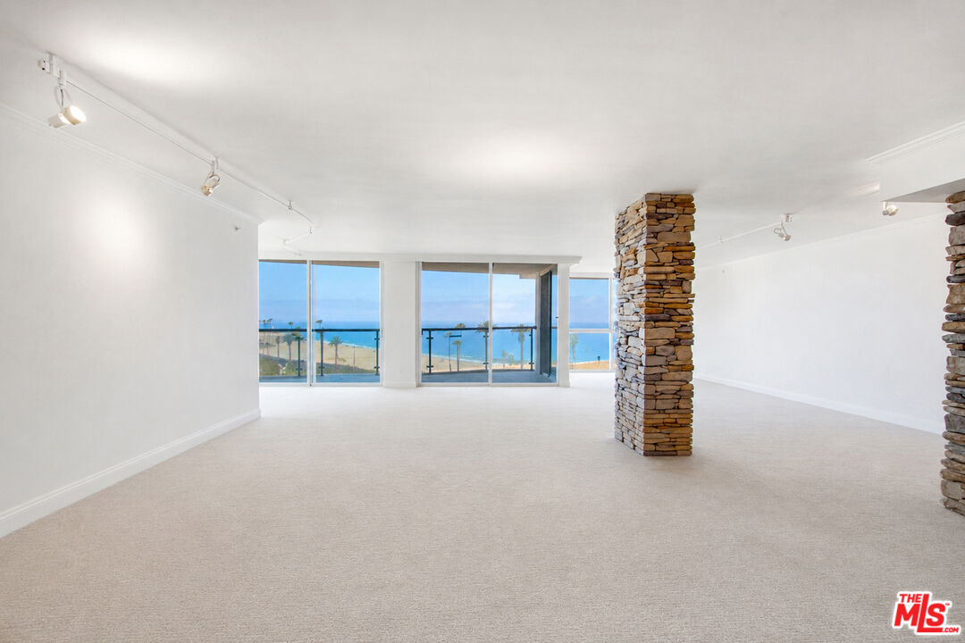 201 Ocean Ave Unit: 909B