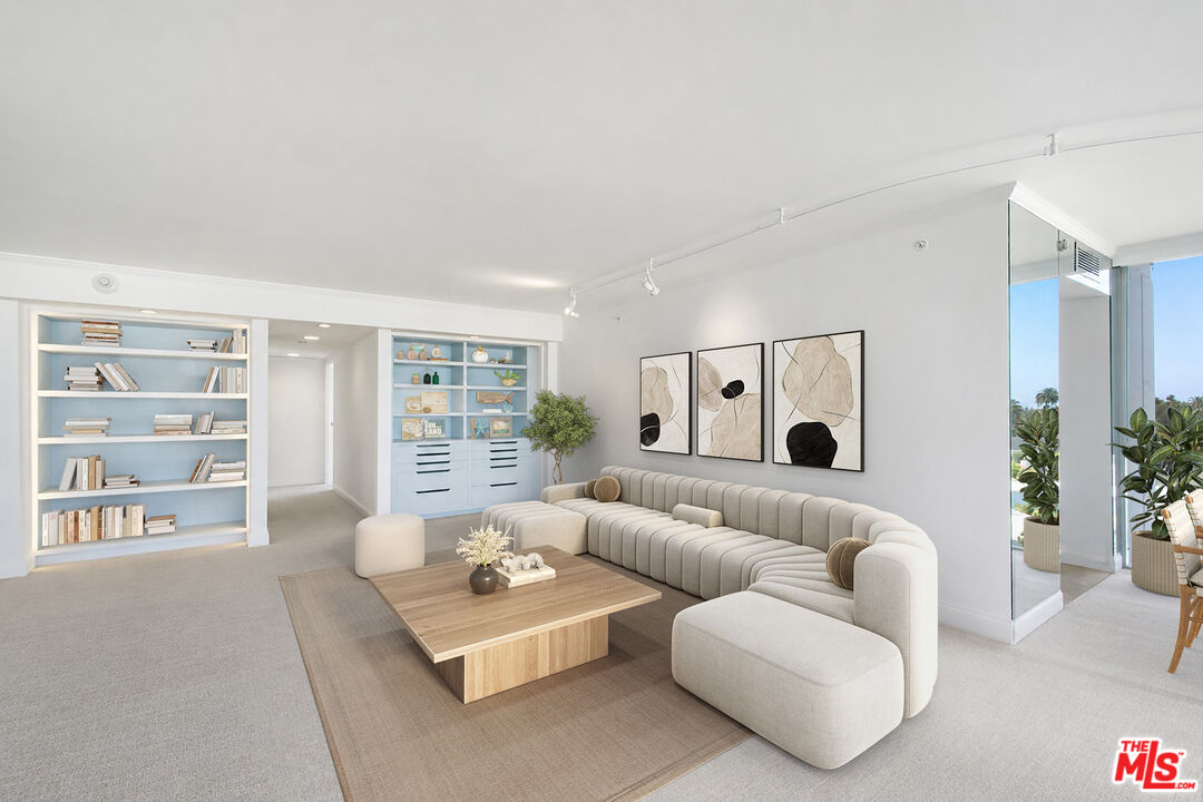 201 Ocean Ave Unit: 909B