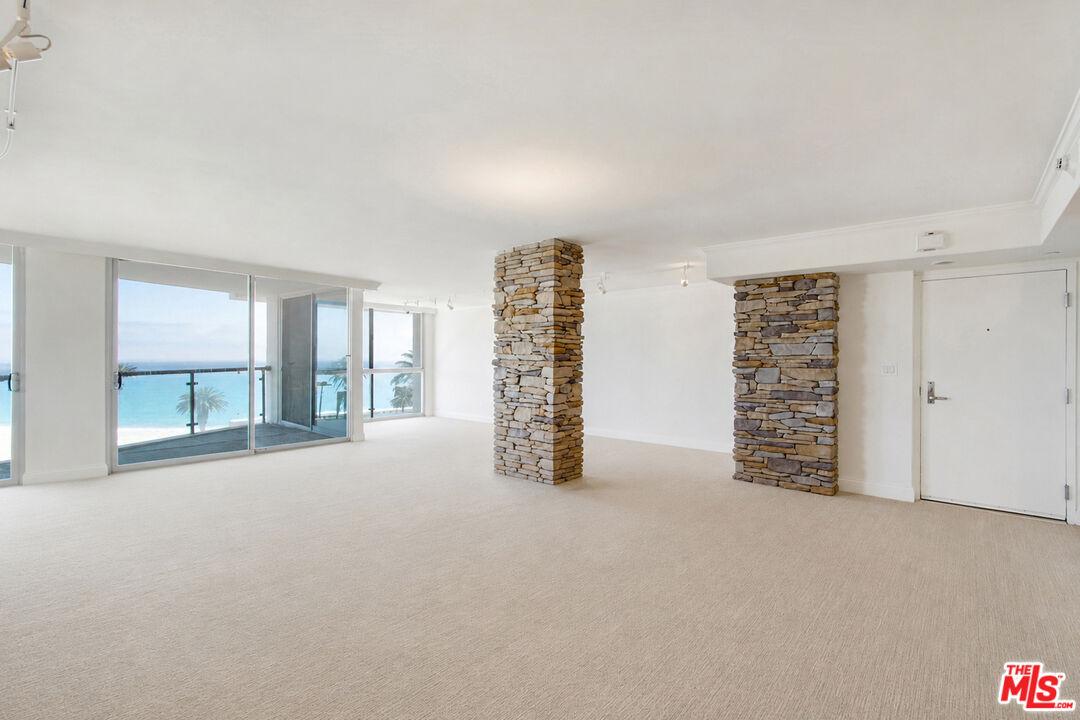 201 Ocean Ave Unit: 909B