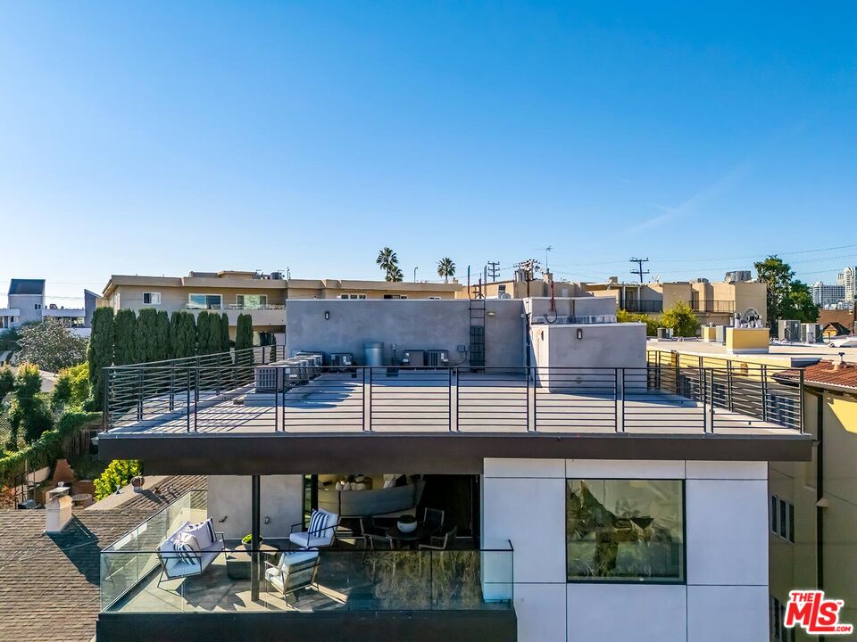 1839 Pandora Ave Unit: PH