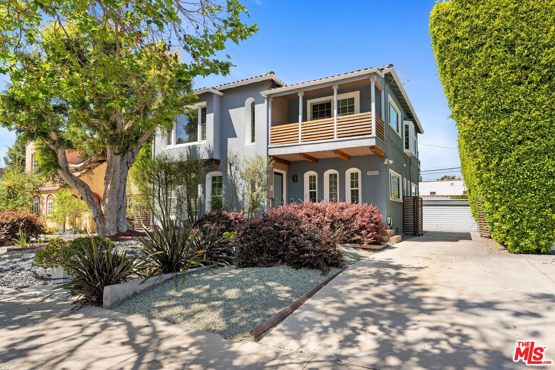 825 S Stanley Ave