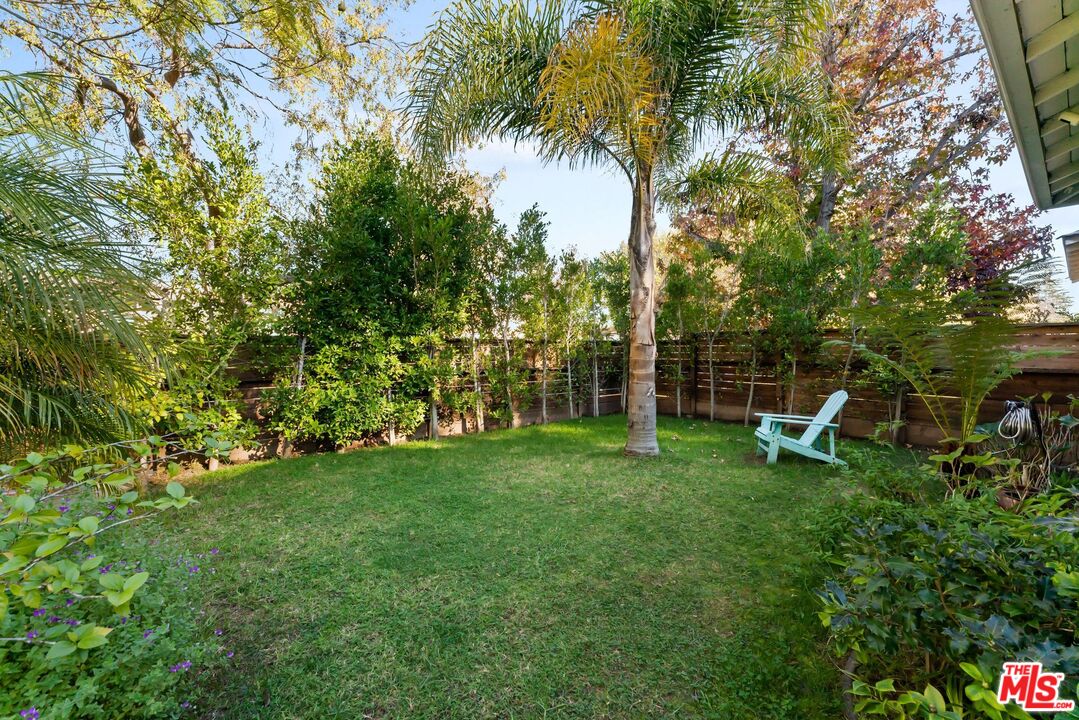 3251 Stewart Ave