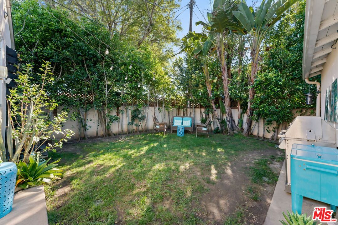 3251 Stewart Ave