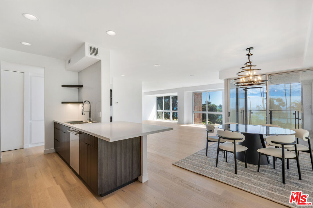 515 Ocean Ave Unit: 402S