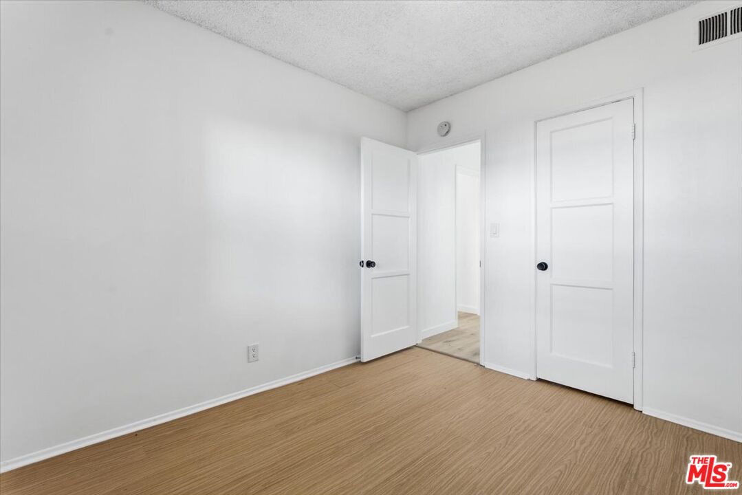 2513 190Th St Unit: B