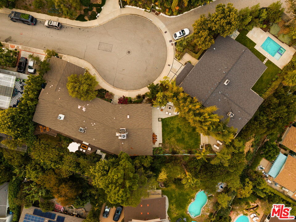 8410 Edwin Dr