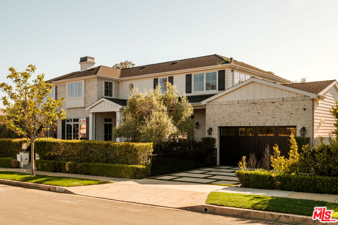 557 Chapala Dr