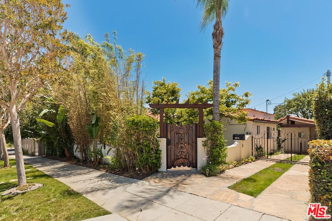 10514 Kinnard Ave