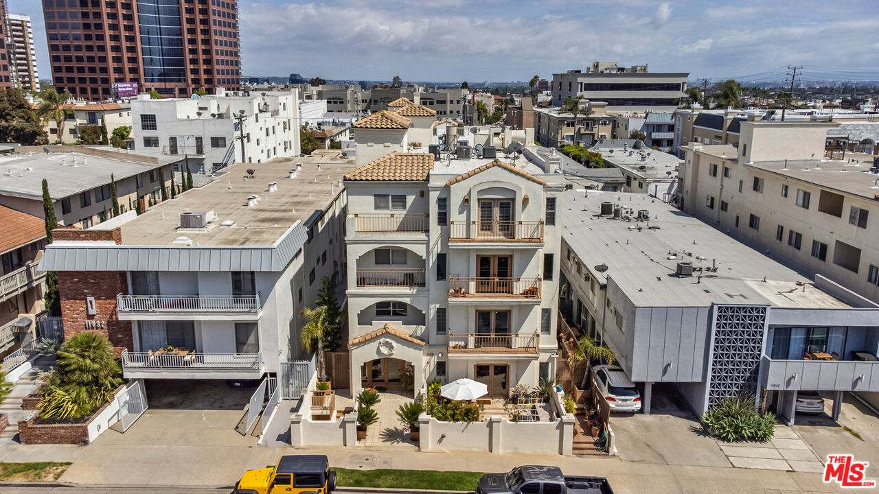 11838 Kiowa Ave Unit: 101