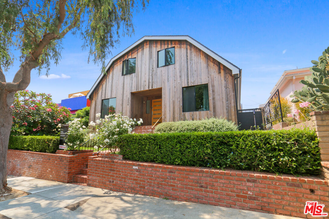 3004 Glenn Ave
