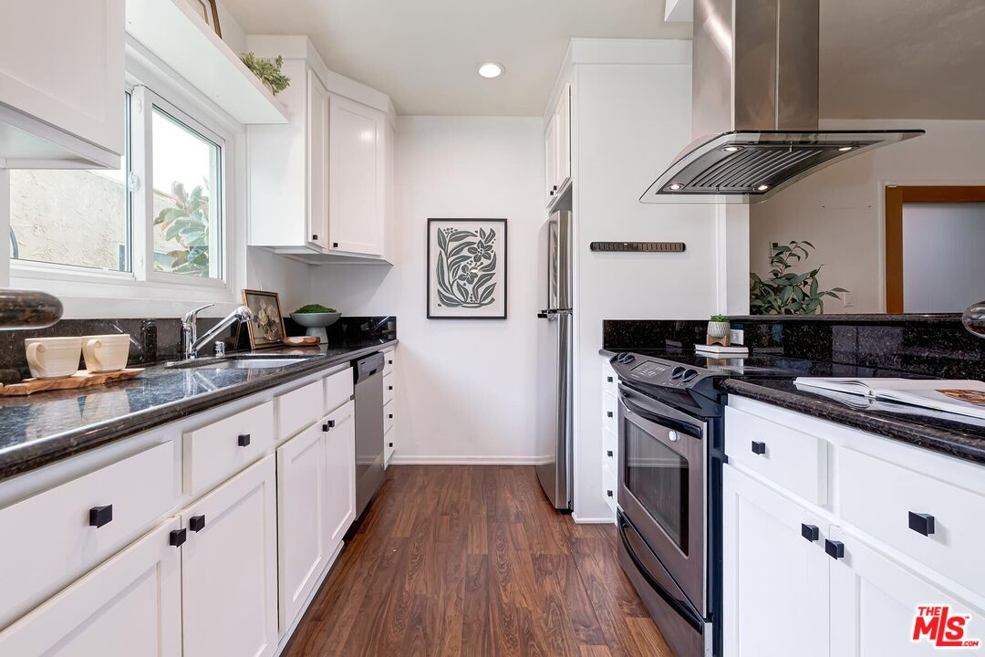 1337 Berkeley St Unit: 7