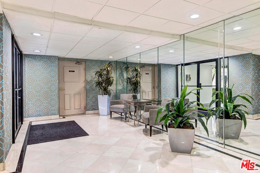 1115 S Elm Dr Unit: 411