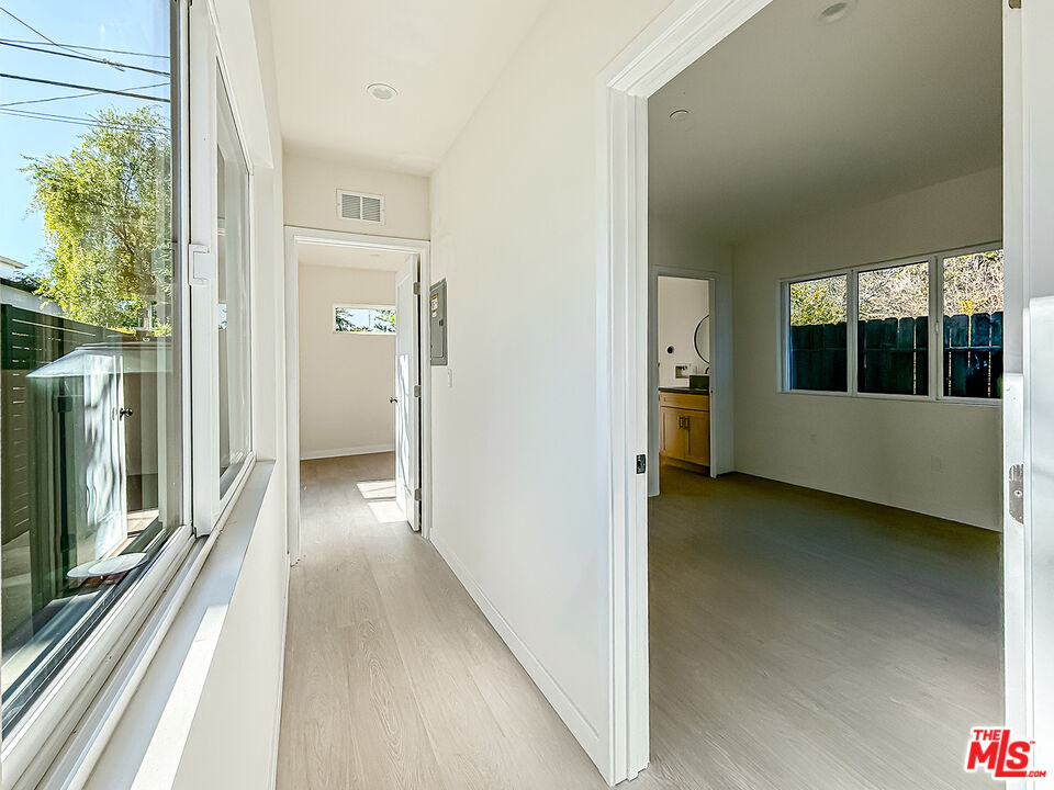 2619 Veteran Ave.