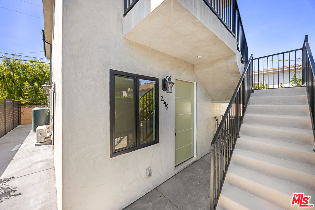 2619 Veteran Ave.