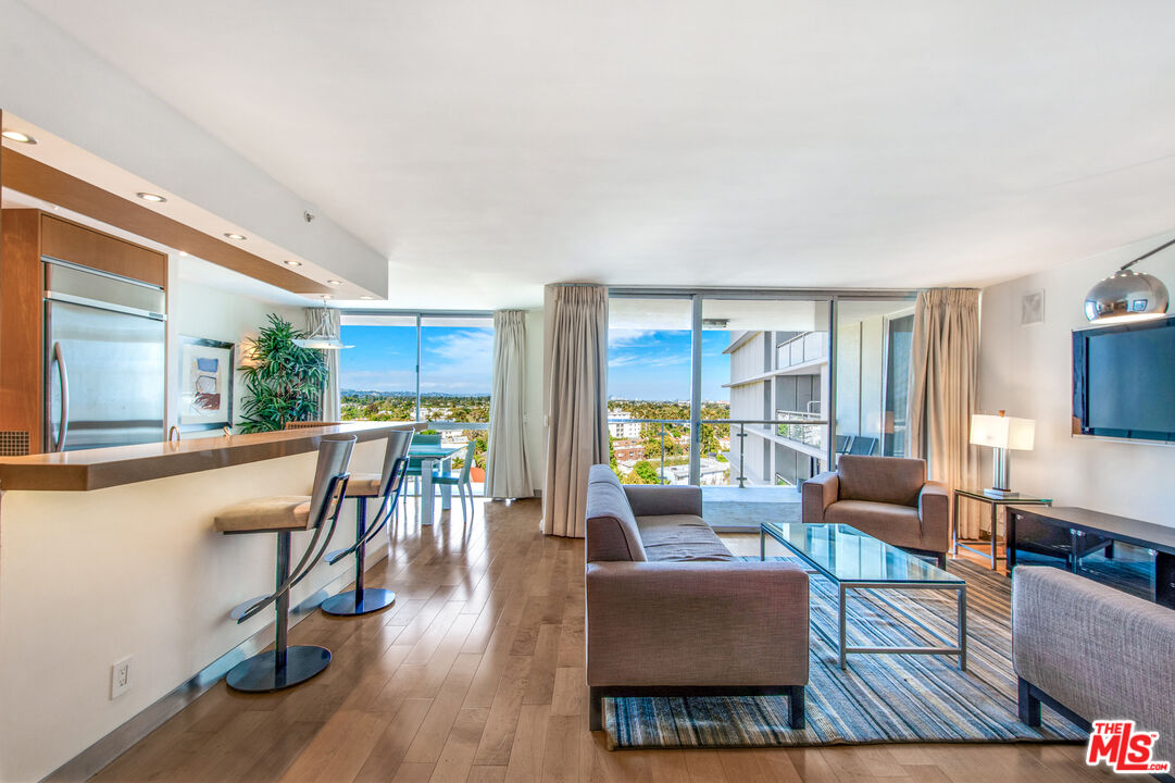 201 Ocean Ave Unit: 1505B