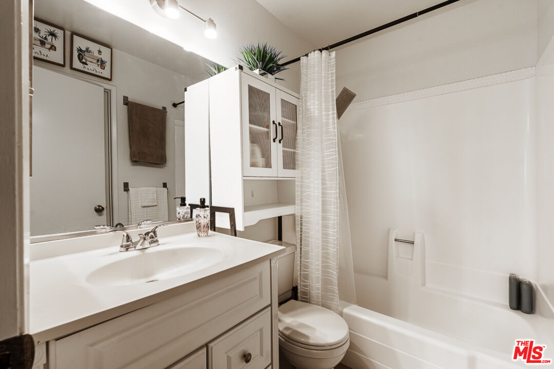 22828 Mesa Way Unit: 4