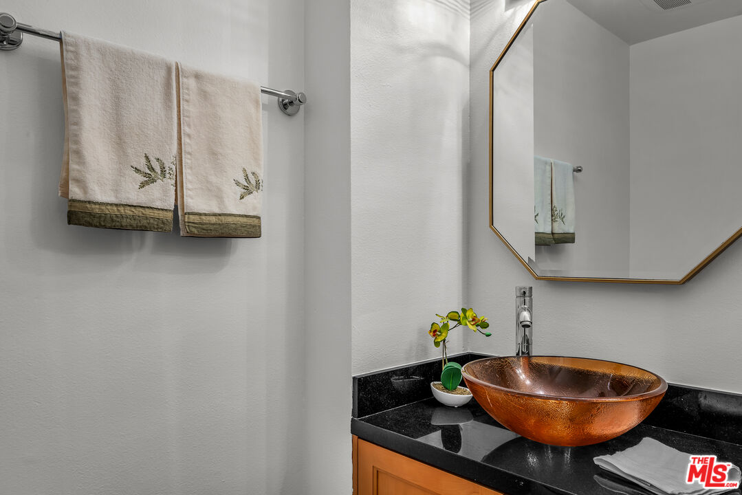 10664 Wilkins Ave Unit: 202