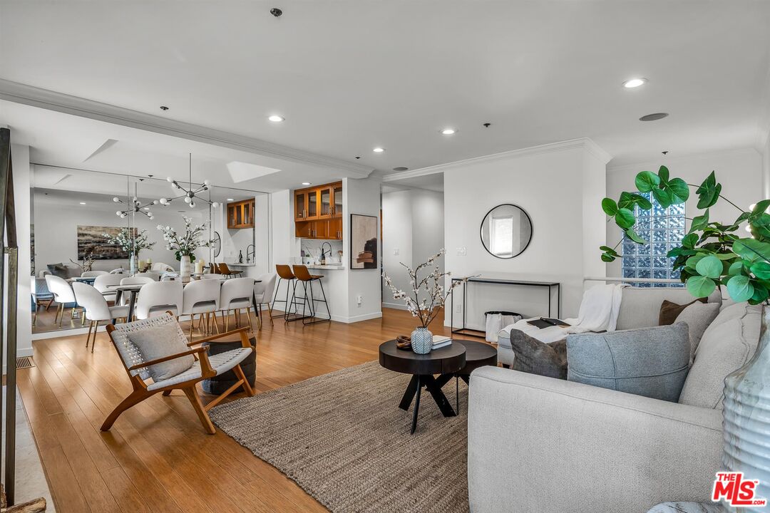 10664 Wilkins Ave Unit: 202
