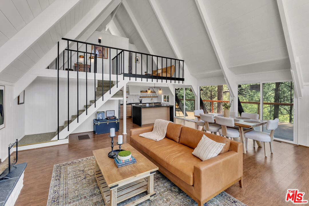 54760 Forest Knoll Dr