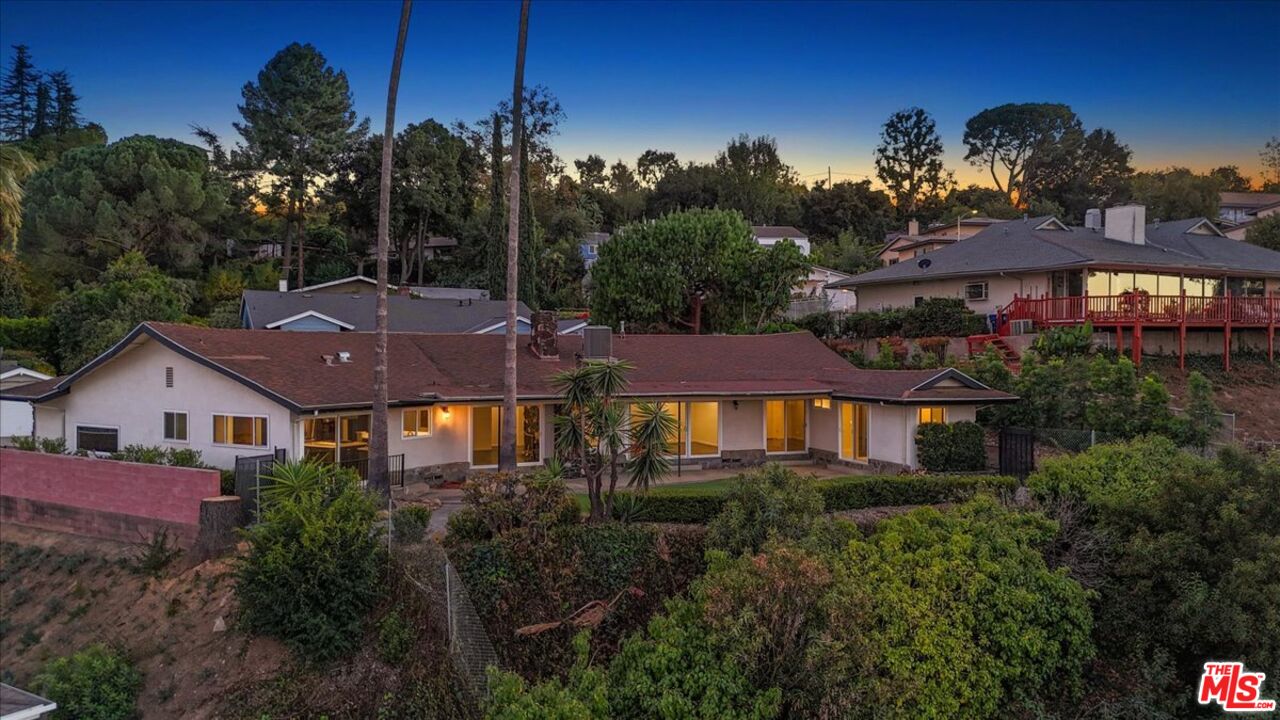 15451 Longbow Dr