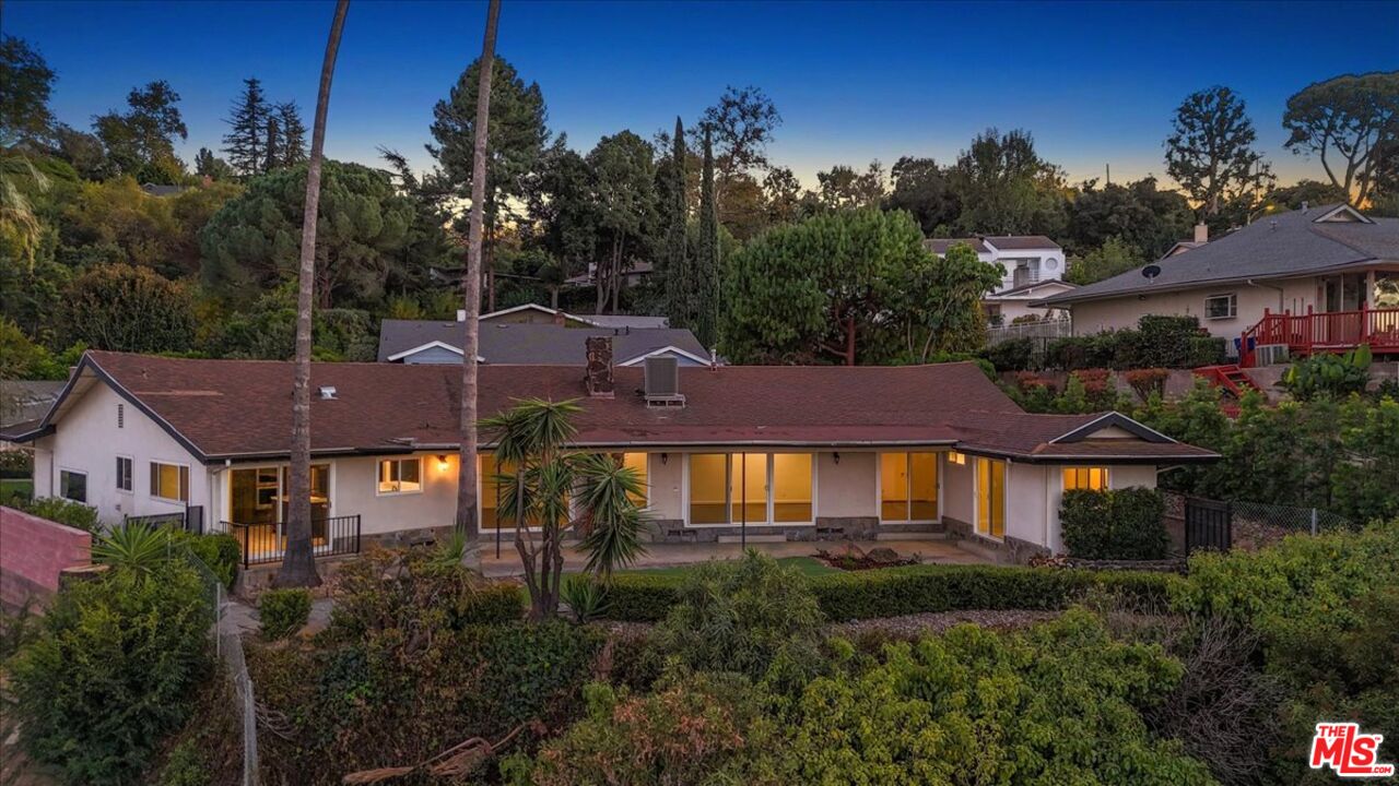 15451 Longbow Dr