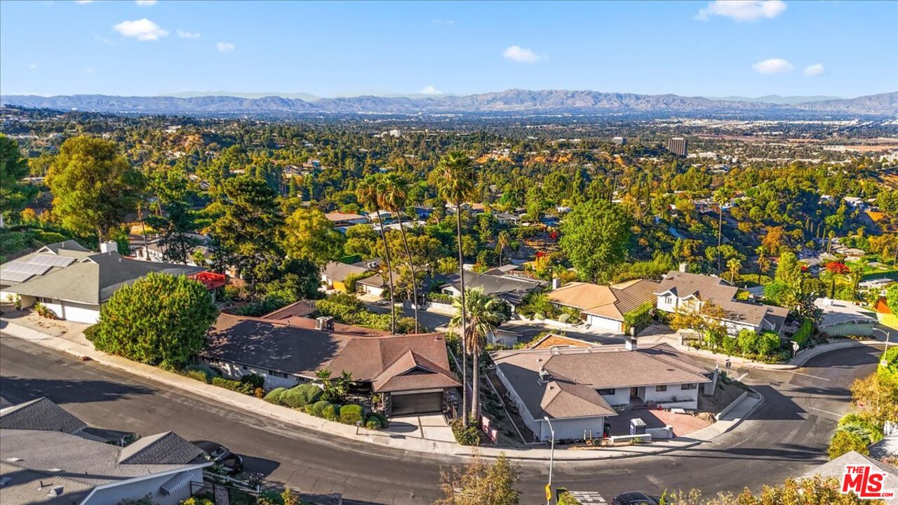 15451 Longbow Dr
