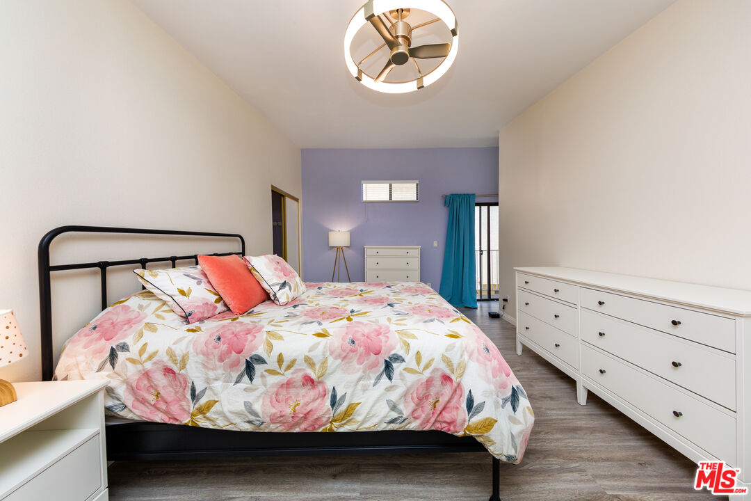5848 Hazeltine Ave Unit: 10