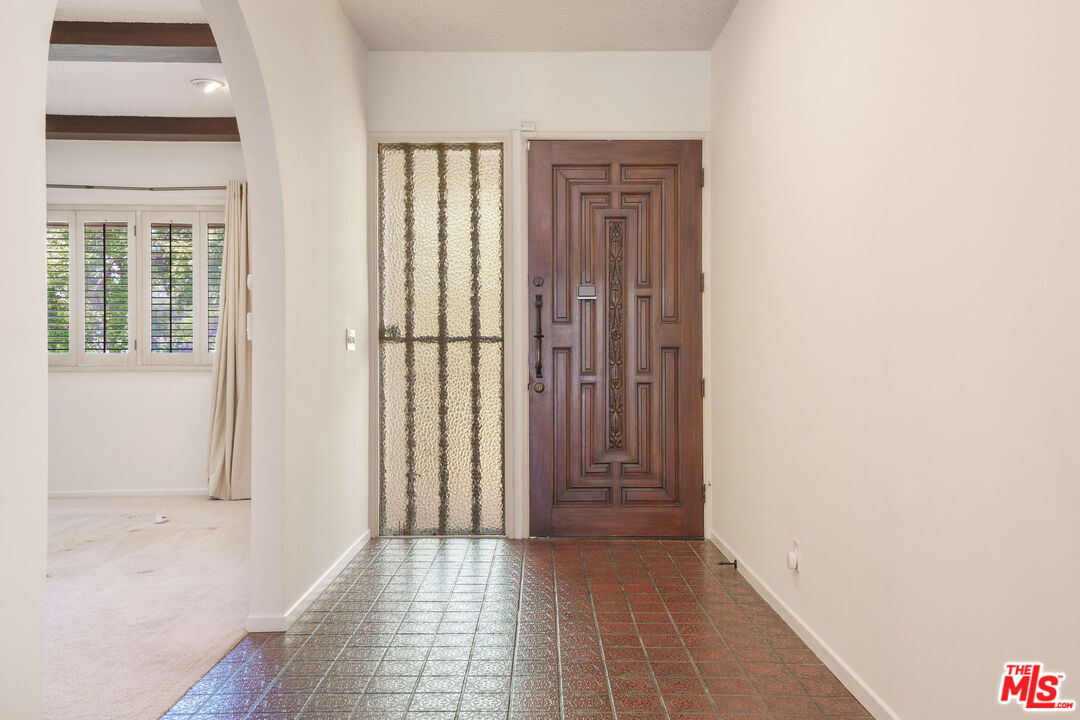 1418 Warner Ave