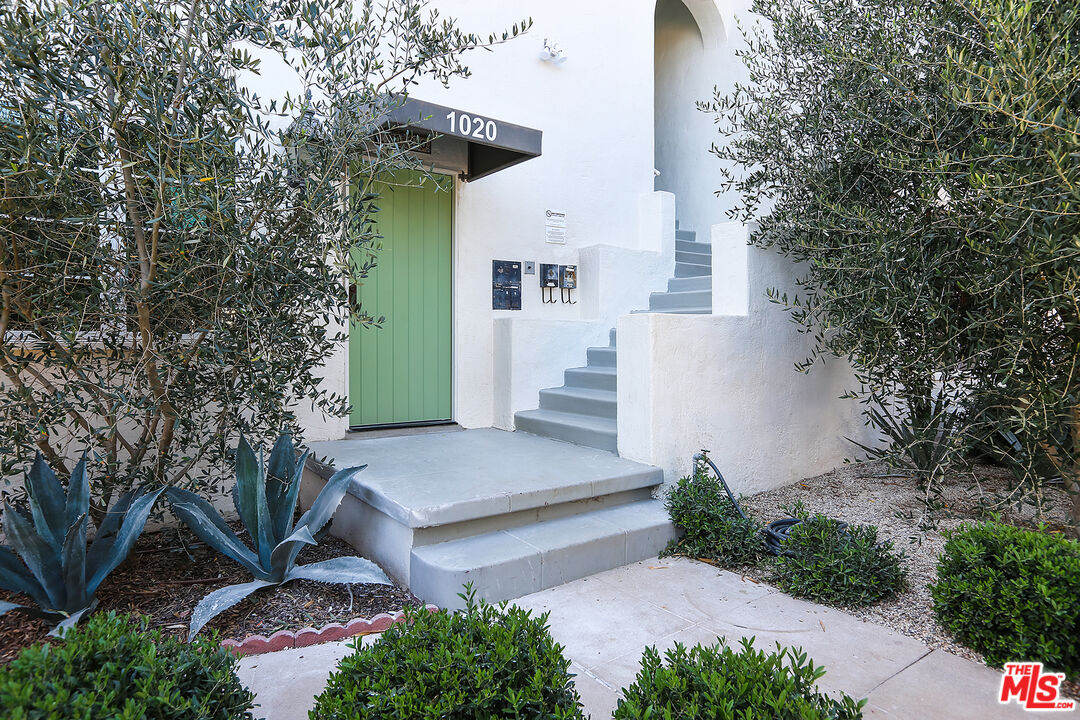 1020 10TH ST Unit: A