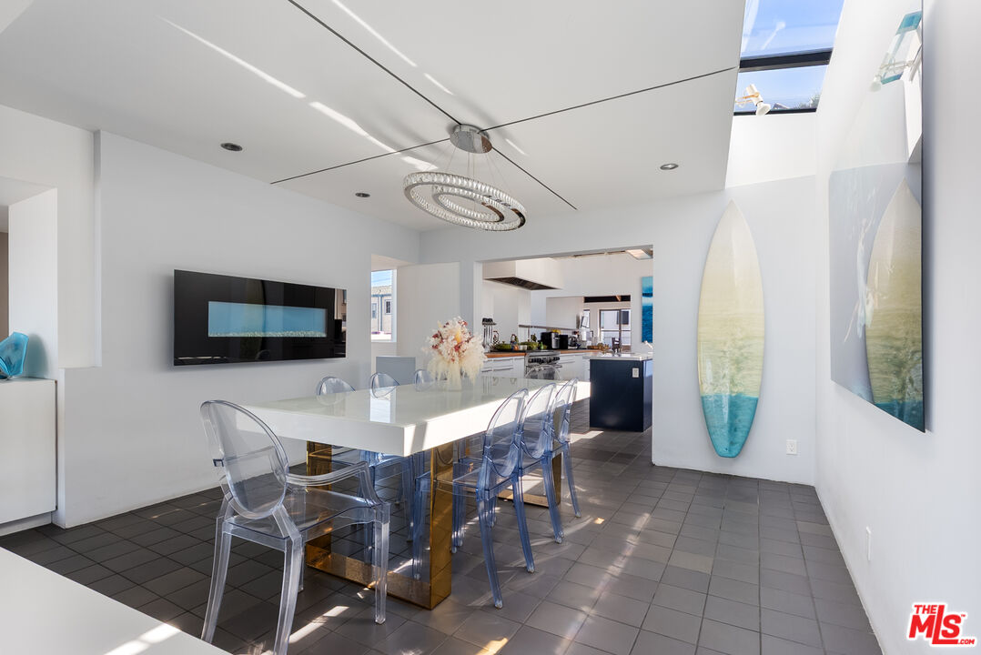3410 Hermosa Ave