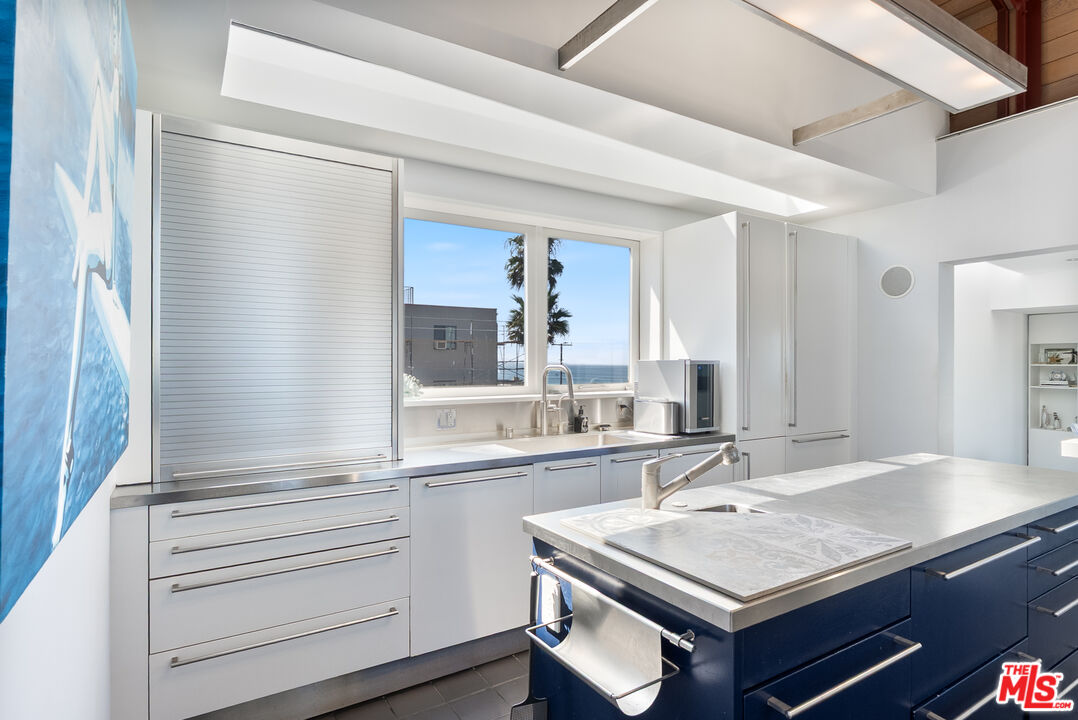 3410 Hermosa Ave