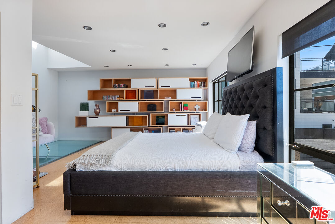 3410 Hermosa Ave