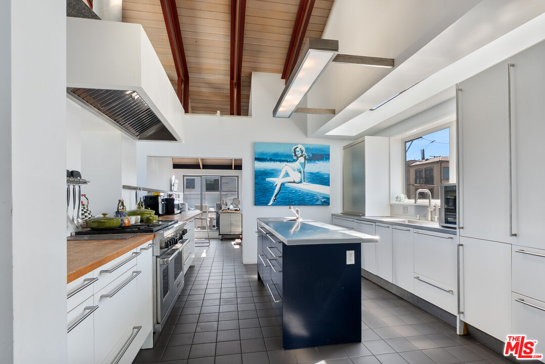 3410 Hermosa Ave