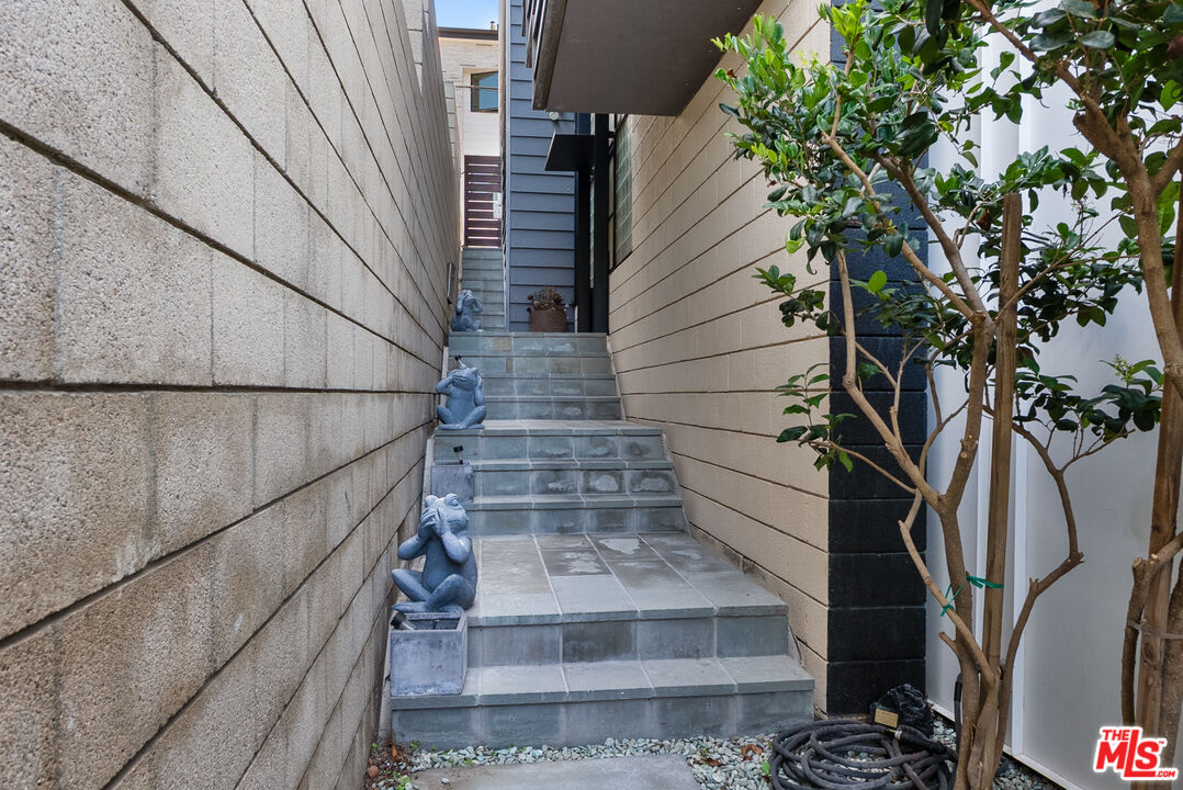 3410 Hermosa Ave