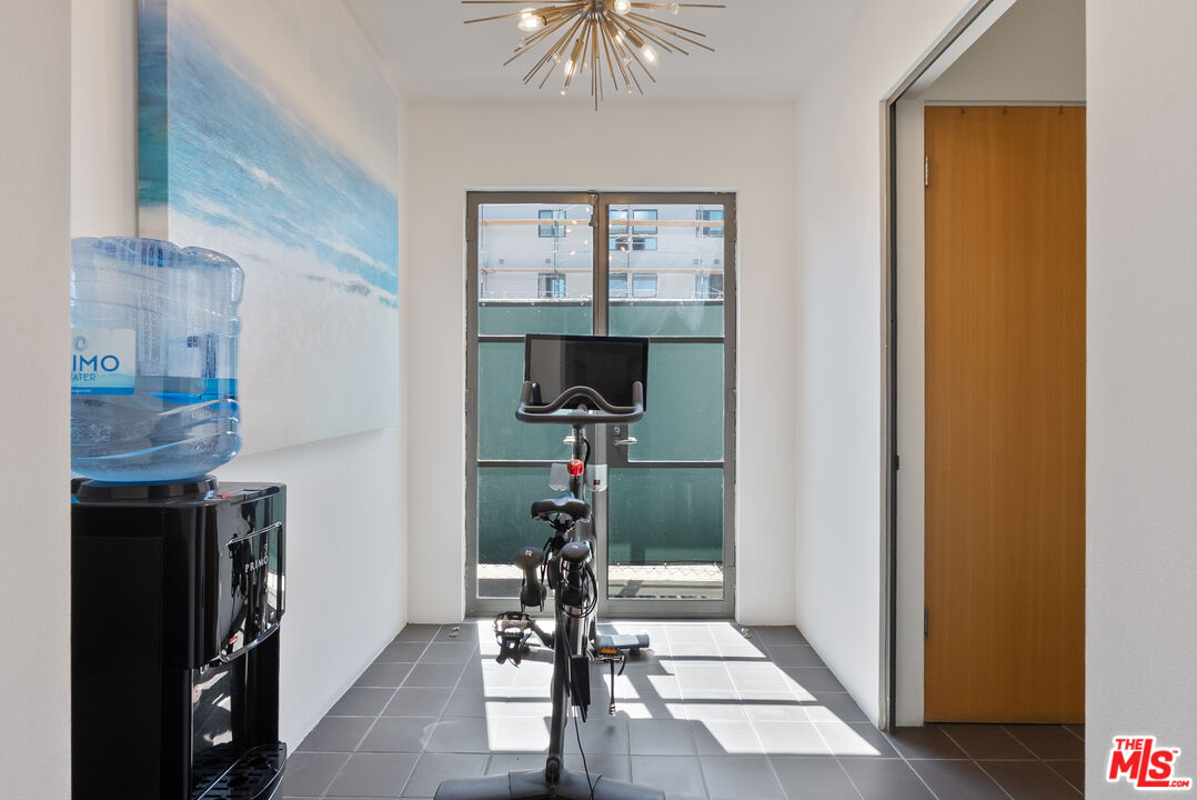 3410 Hermosa Ave