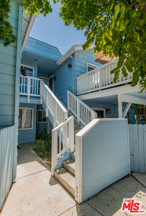 7025 Glade Ave Unit: 24