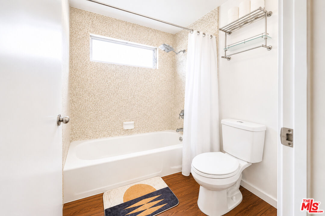 1043 12th St Unit: 6