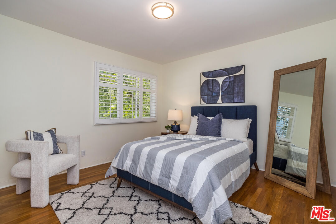 5383 Village Grn