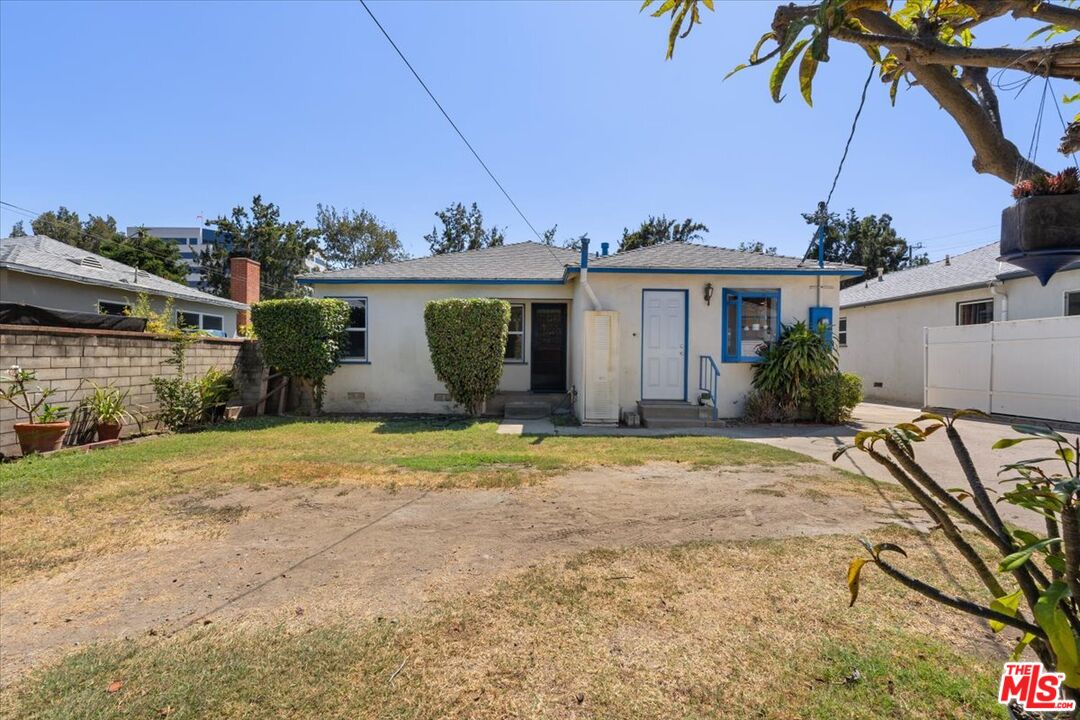 1908 Armacost Ave