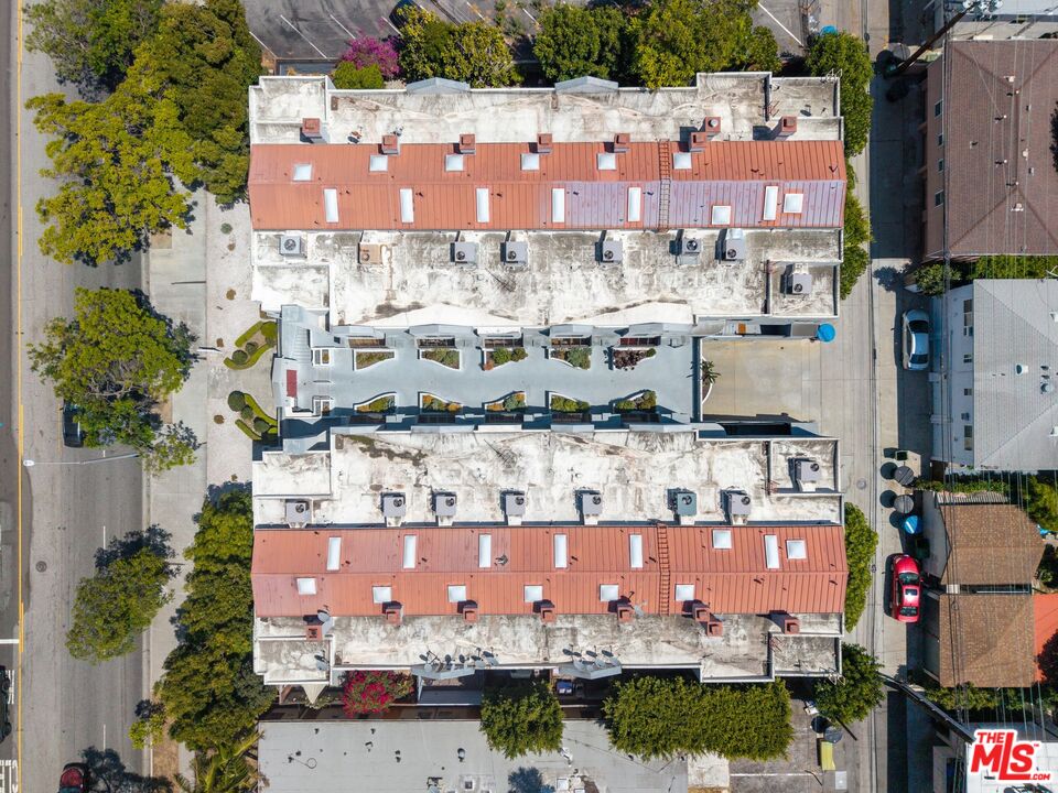 1436 20th St Unit: 8
