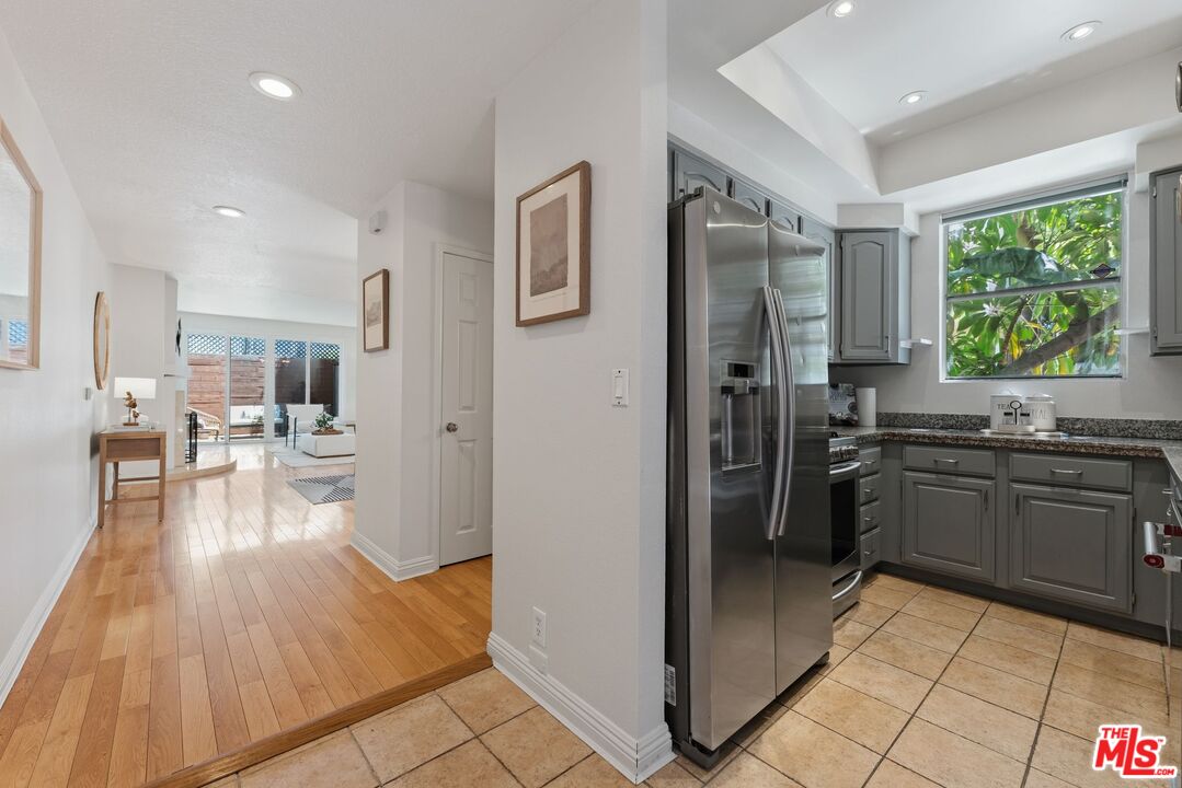 1436 20th St Unit: 8