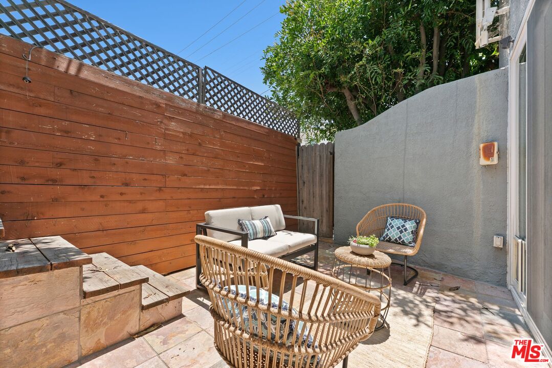 1436 20th St Unit: 8