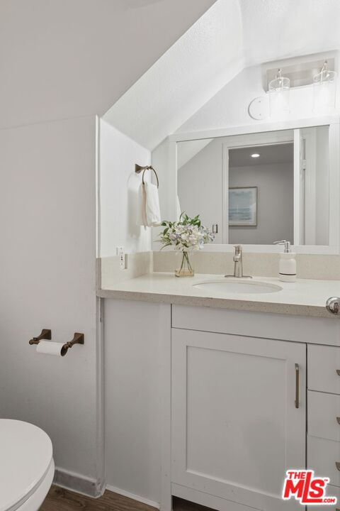 1436 20th St Unit: 8