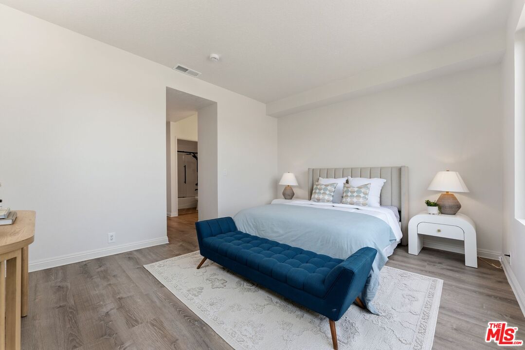 1436 20th St Unit: 8