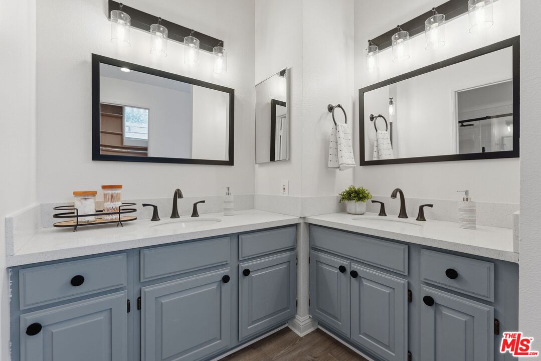 1436 20th St Unit: 8