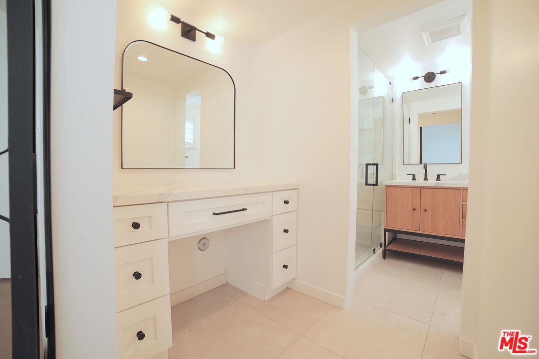 125 Montana Ave Unit: 101