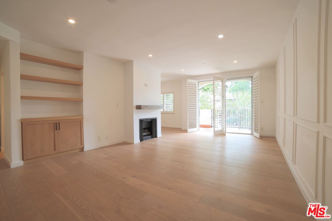 125 Montana Ave Unit: 101