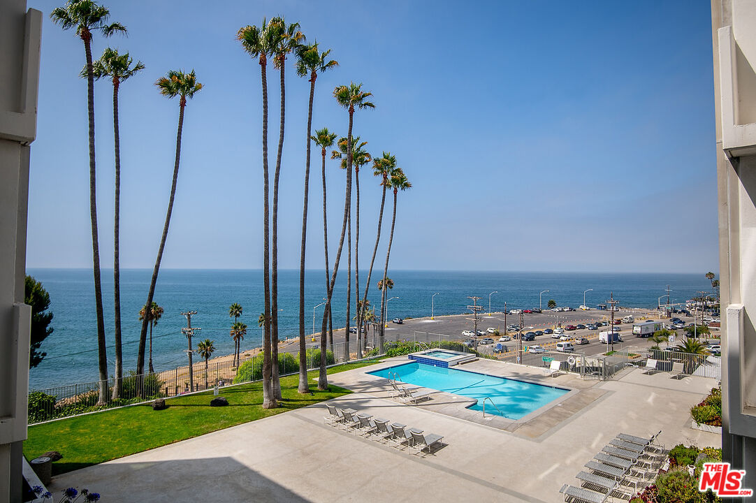 17366 W Sunset Blvd Unit: 201