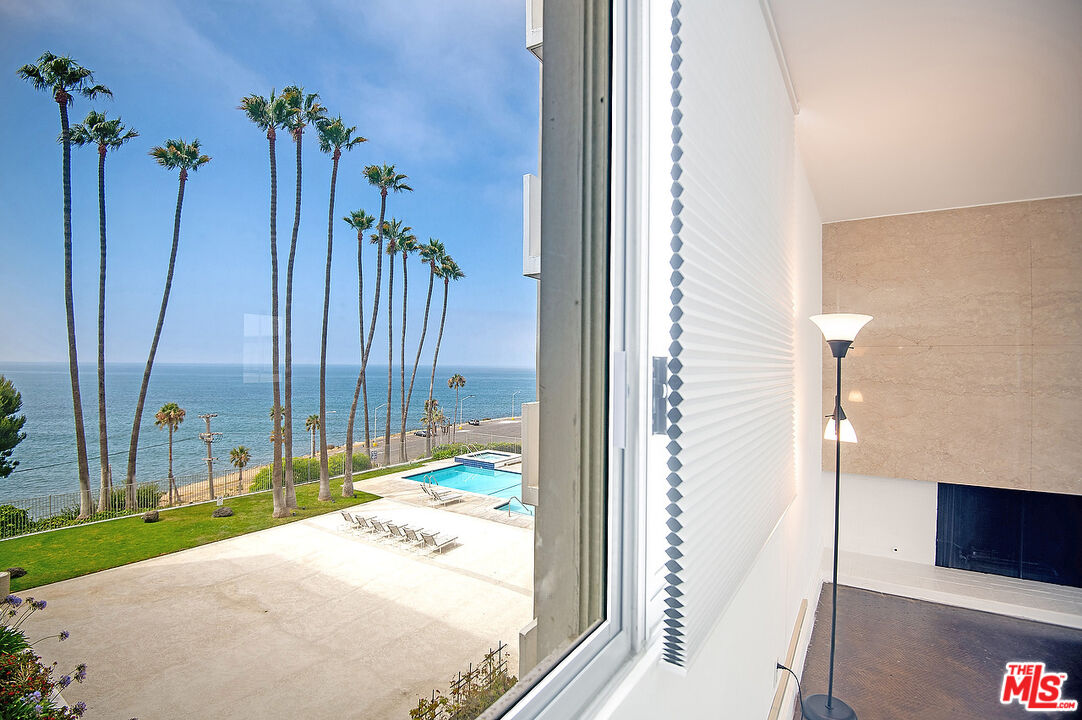 17366 W Sunset Blvd Unit: 201